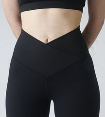 AR 2144 - CROSSOVER BAND SCRUNCH BUM