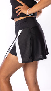 AR 2470 - TIPPING SKORT