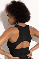 AR 2318 - KEYHOLE BODICE